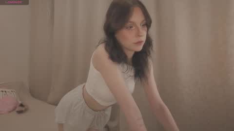 Claire Bennett online show from 09-11-25, 02:33