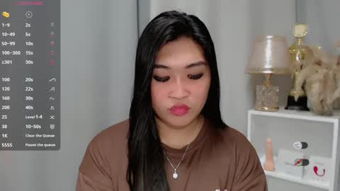 CLAIRE online show from 04-25-26, 01:41