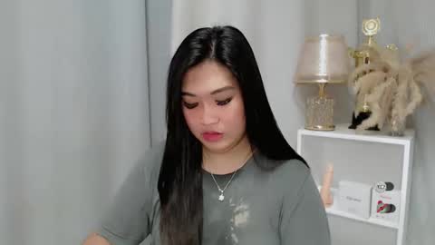 CLAIRE online show from 05-01-26, 05:12