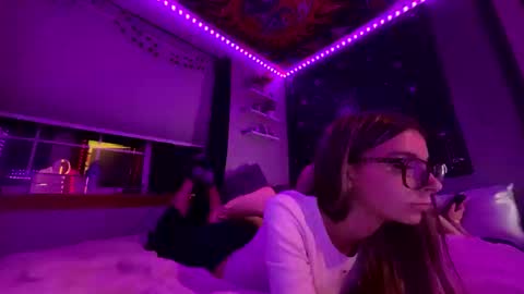 clairewalkerrr online show from 10-21-25, 05:41