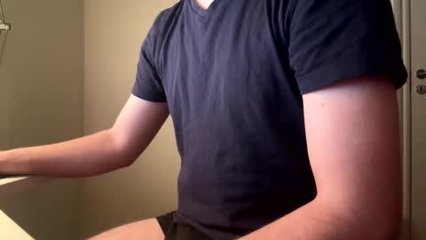 Snapshot of clamshive7 chatting on 10-25-25, 12:07 clamshive7 online show from 10-25-25, 12:07