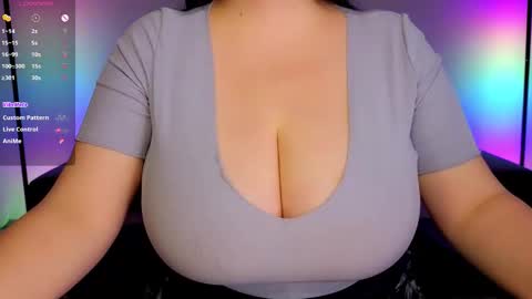 Clara  online show from 10-04-25, 09:57