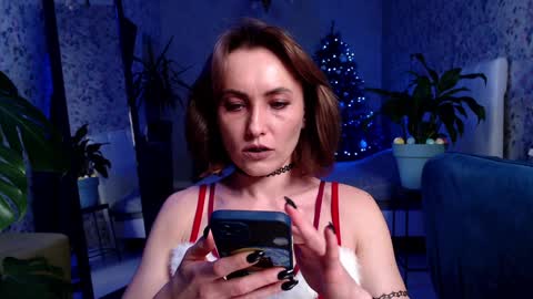 Snapshot of clara_bendover chatting on 12-24-24, 10:49 Clara online show from 12-24-24, 10:49