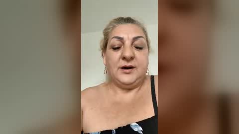 Snapshot of clarabbw77 chatting on 06-15-26, 07:32 Clara online show from 06-15-26, 07:32
