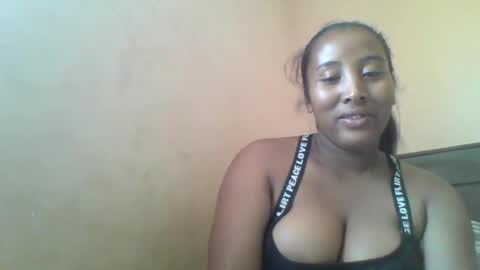 Clarah0123 online show from 12-09-24, 07:28