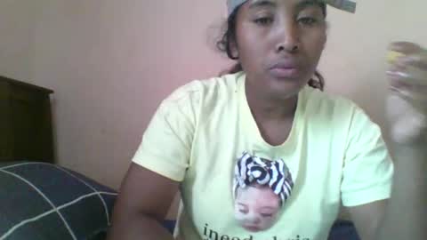 Clarah0123 online show from 10-09-25, 09:18