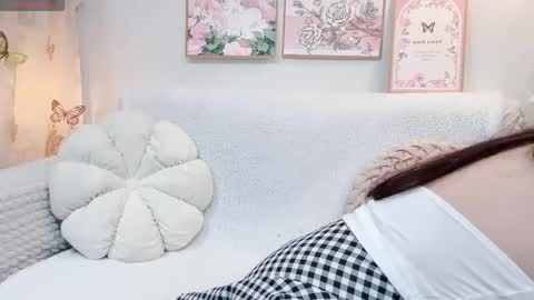 Clari online show from 04-28-26, 02:27