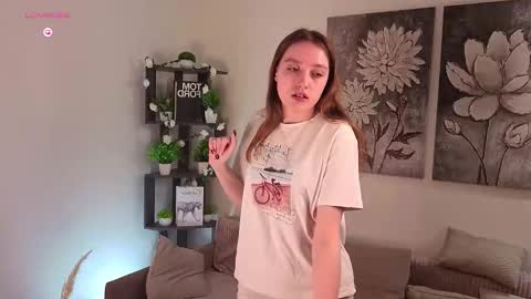 Lora online show from 02-16-26, 01:13