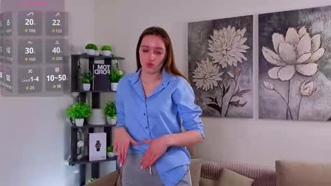 Lora online show from 03-05-26, 01:23