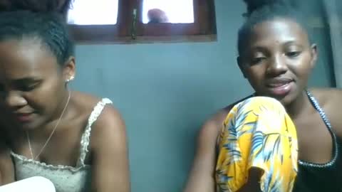 Snapshot of clarisse98 chatting on 10-25-25, 08:55 clarisse98 online show from 10-25-25, 08:55