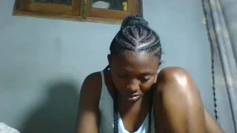 Snapshot of clarisse98 chatting on 11-02-25, 09:28 clarisse98 online show from 11-02-25, 09:28