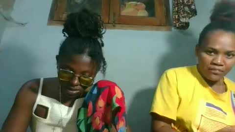 Snapshot of clarisse98 chatting on 11-22-25, 06:18 clarisse98 online show from 11-22-25, 06:18