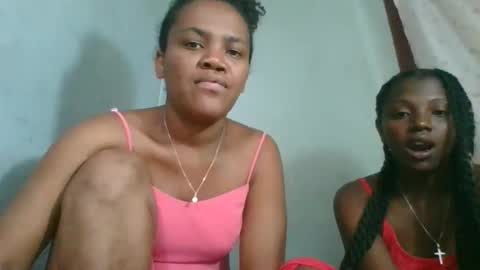 Snapshot of clarisse98 chatting on 11-28-25, 08:06 clarisse98 online show from 11-28-25, 08:06