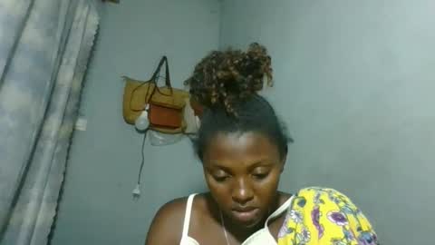 Snapshot of clarisse98 chatting on 12-03-25, 06:50 clarisse98 online show from 12-03-25, 06:50