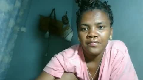 Snapshot of clarisse98 chatting on 12-05-25, 02:03 clarisse98 online show from 12-05-25, 02:03