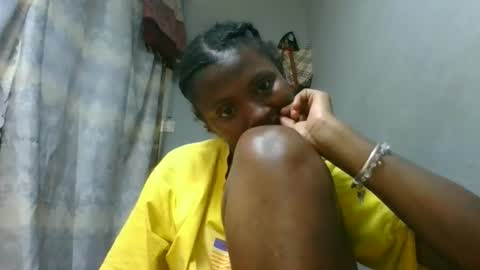 clarisse98 online show from 12-22-25, 07:05