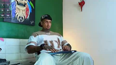 Snapshot of clark__ken chatting on 02-18-26, 10:06 Juanpaindependent model online show from 02-18-26, 10:06