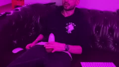 Snapshot of clarkent20 chatting on 12-12-24, 12:38 Clark online show from 12-12-24, 12:38