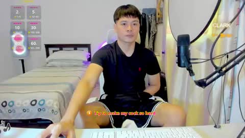 Snapshot of clarkyplaze chatting on 07-08-26, 10:58 Clark online show from 07-08-26, 10:58