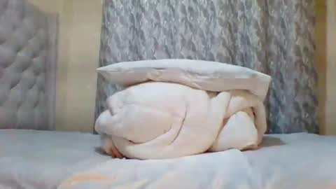 Snapshot of classic_carmen chatting on 07-22-26, 11:07 carmen online show from 07-22-26, 11:07