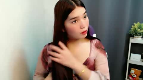 Snapshot of claudia_slut chatting on 10-11-25, 05:50 Claudia online show from 10-11-25, 05:50