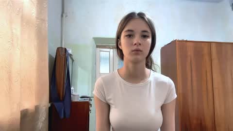 Anny online show from 05-21-26, 08:43