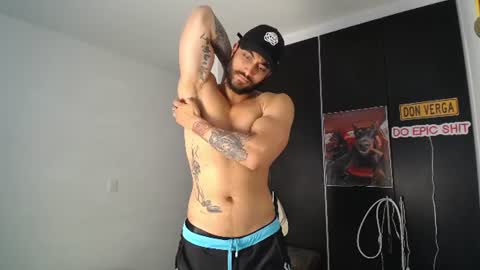 Snapshot of claybrown_ chatting on 07-11-26, 09:38 Clay online show from 07-11-26, 09:38