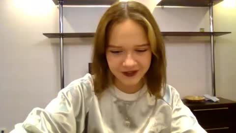 clementinaaures online show from 11-05-25, 01:33