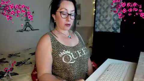 Snapshot of cleo_christmas chatting on 07-22-26, 11:51 cleo_christmas online show from 07-22-26, 11:51