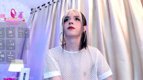 Snapshot of cleo_nilee chatting on 11-29-25, 05:43 cleo online show from 11-29-25, 05:43