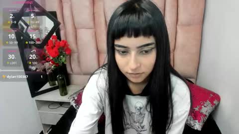 Snapshot of cleo_ross chatting on 12-13-25, 08:47 CLEO ROSS online show from 12-13-25, 08:47