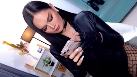 Cleo online show from 04-22-26, 09:27