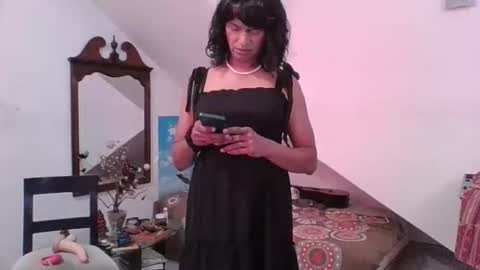 Cleopatra online show from 03-29-26, 04:01