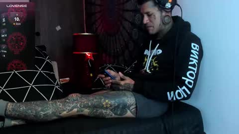 cleo y maikol online show from 01-11-26, 03:00