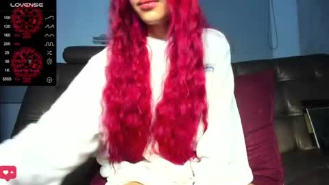 Snapshot of cleosexxx chatting on 07-20-26, 12:47 cleo y maikol online show from 07-20-26, 12:47