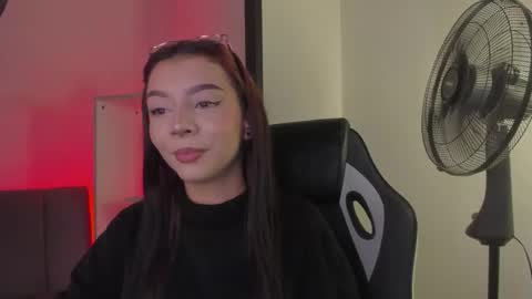 cleowhite_ online show from 02-13-26, 08:49