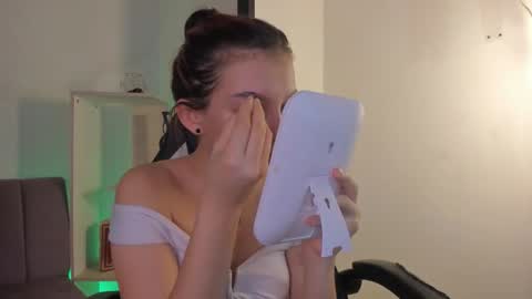 cleowhite_ online show from 02-19-26, 07:54