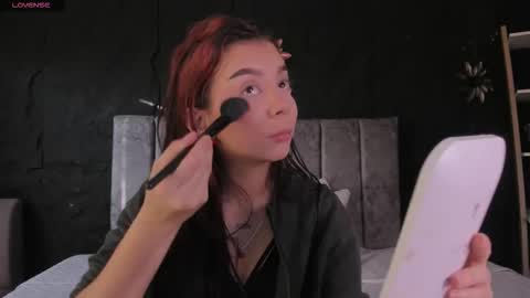 cleowhite_ online show from 03-07-26, 09:56