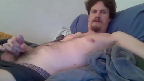 Snapshot of cliffoffmain chatting on 10-25-25, 04:02 cliffoffmain online show from 10-25-25, 04:02