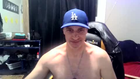 Snapshot of clintwood12 chatting on 12-05-24, 06:10 chad online show from 12-05-24, 06:10
