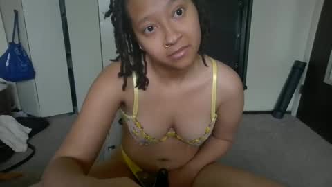 High Queen Clio online show from 01-30-25, 07:04