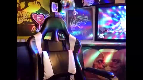 Snapshot of clit_commander209 chatting on 01-25-25, 07:28 clit_commander209 online show from 01-25-25, 07:28