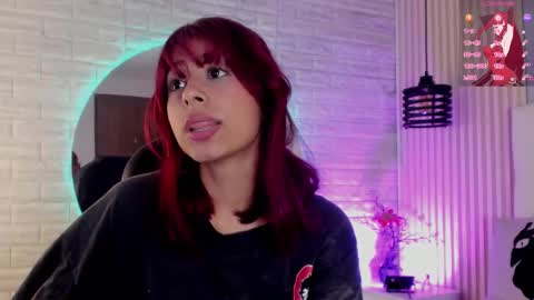 Snapshot of cloe__hills chatting on 12-02-24, 06:43 Cloe online show from 12-02-24, 06:43