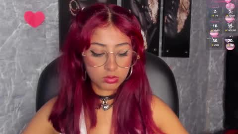 Snapshot of cloe__hills chatting on 02-18-25, 02:59 Cloe online show from 02-18-25, 02:59