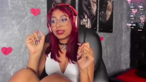 Snapshot of cloe__hills chatting on 02-18-25, 06:04 Cloe online show from 02-18-25, 06:04