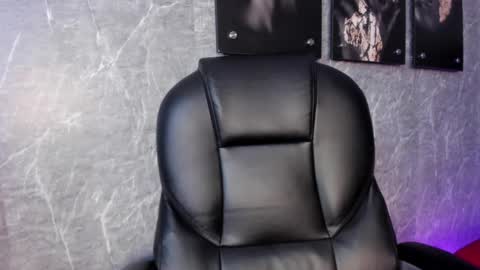 Snapshot of cloe__hills chatting on 02-22-25, 03:25 Cloe online show from 02-22-25, 03:25