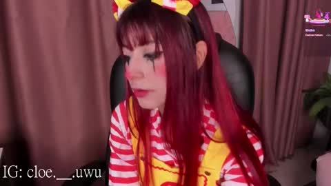 Snapshot of cloe__hills chatting on 10-10-25, 12:37 Cloe online show from 10-10-25, 12:37