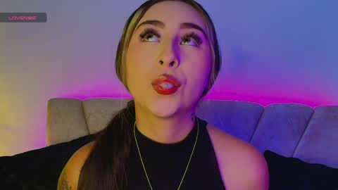 cloe_martinezz_ online show from 05-08-26, 10:15