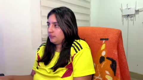 Snapshot of cloe_small08 chatting on 06-09-26, 05:08 cloe small online show from 06-09-26, 05:08