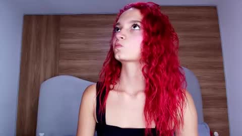 Snapshot of cloe_stanfort chatting on 07-10-26, 07:16 Cloe Stanfort online show from 07-10-26, 07:16